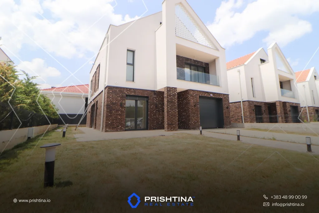 Shtepi ne #shitje 250m² (3 ari, 2 oborre) në Nest Living