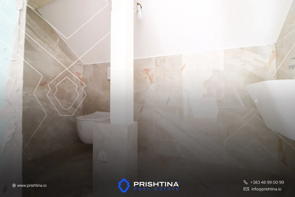 Shtepi ne #shitje 250m² (3 ari, 2 oborre) në Nest Living