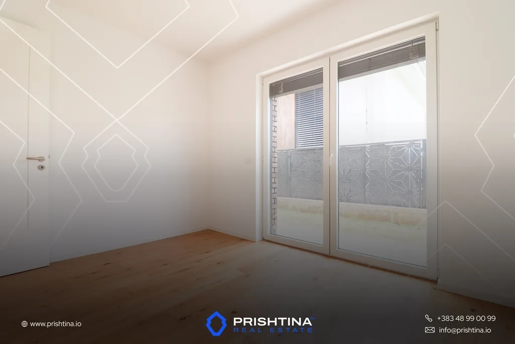 Shtepi ne #shitje 250m² (3 ari, 2 oborre) në Nest Living
