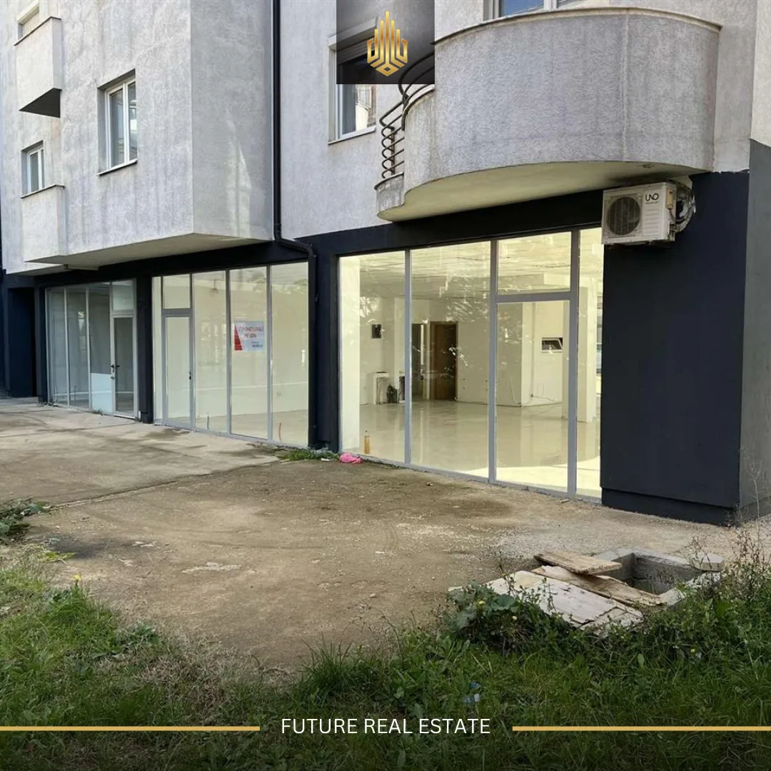 Lokal me QERA/190m²