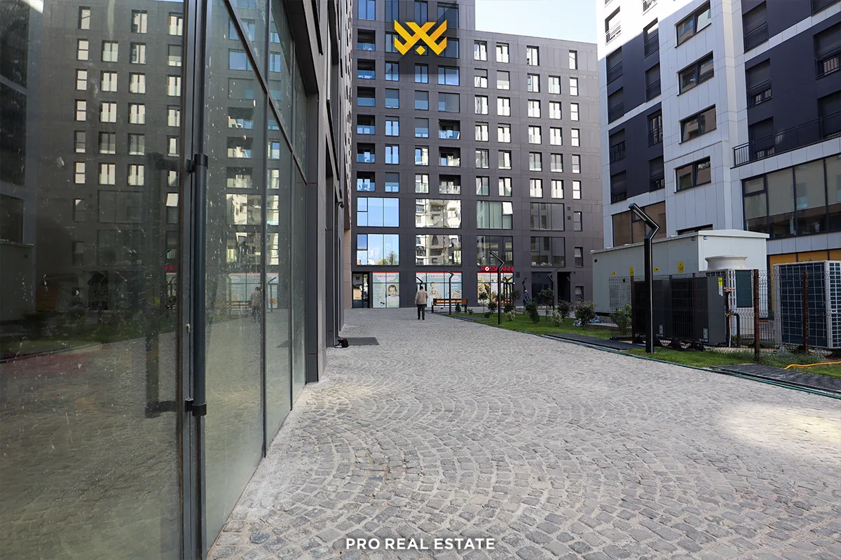 Lokal 80m² me #QIRA në Aktash