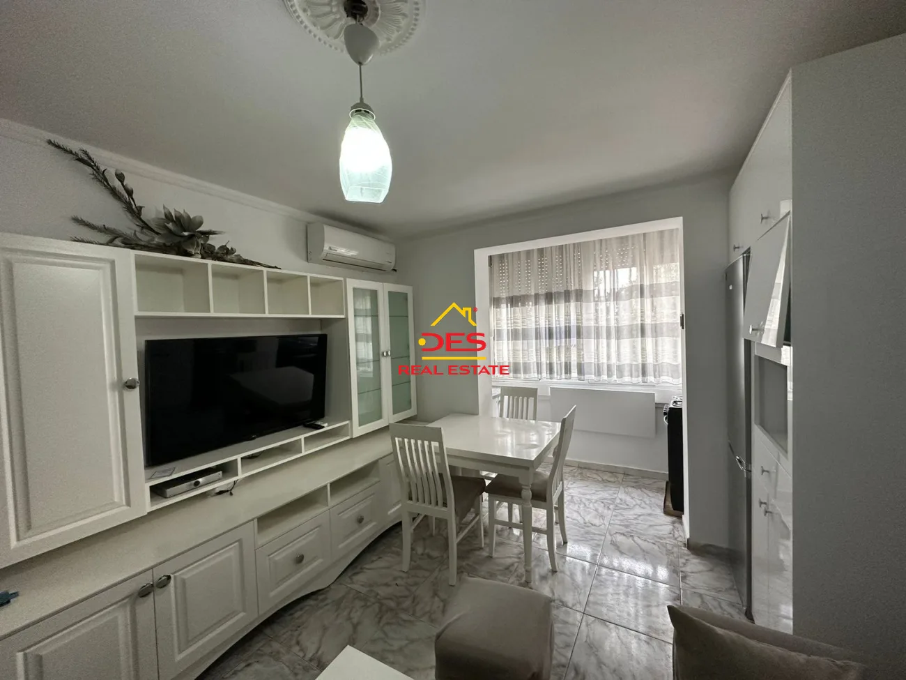 Jepet me qira apartament 2+1 në lagjen luigj gurakuqi, elbasan