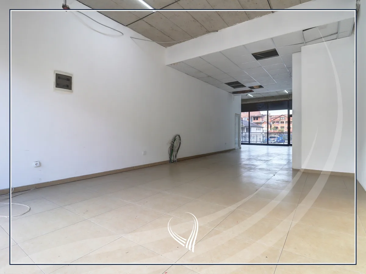 Lokal 85.70m2 me qira në lagjen e Muhaxherëve