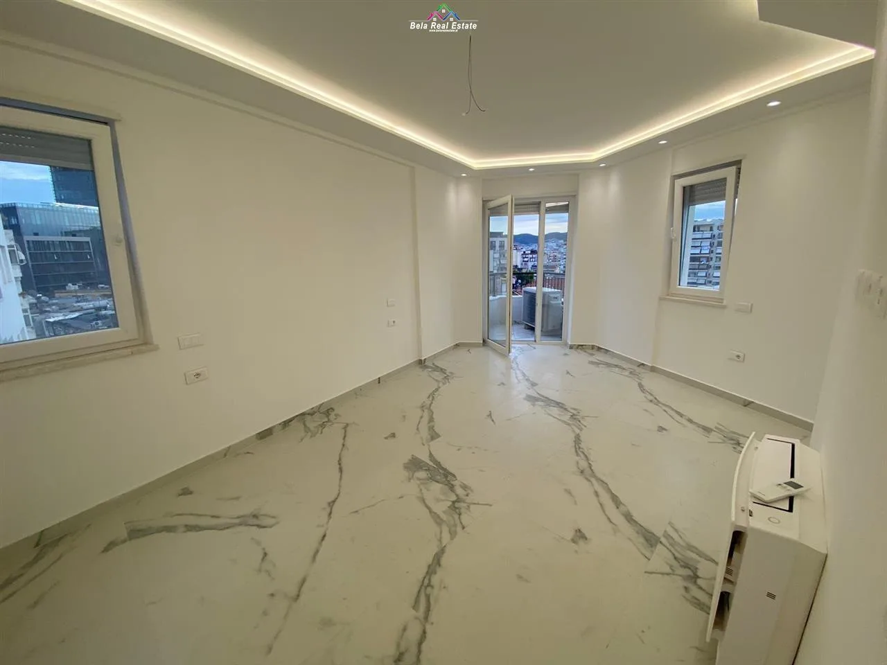 Zyre Me Qera 2+1 Tek Mine Peza (ID BZ2424) Tirane​.