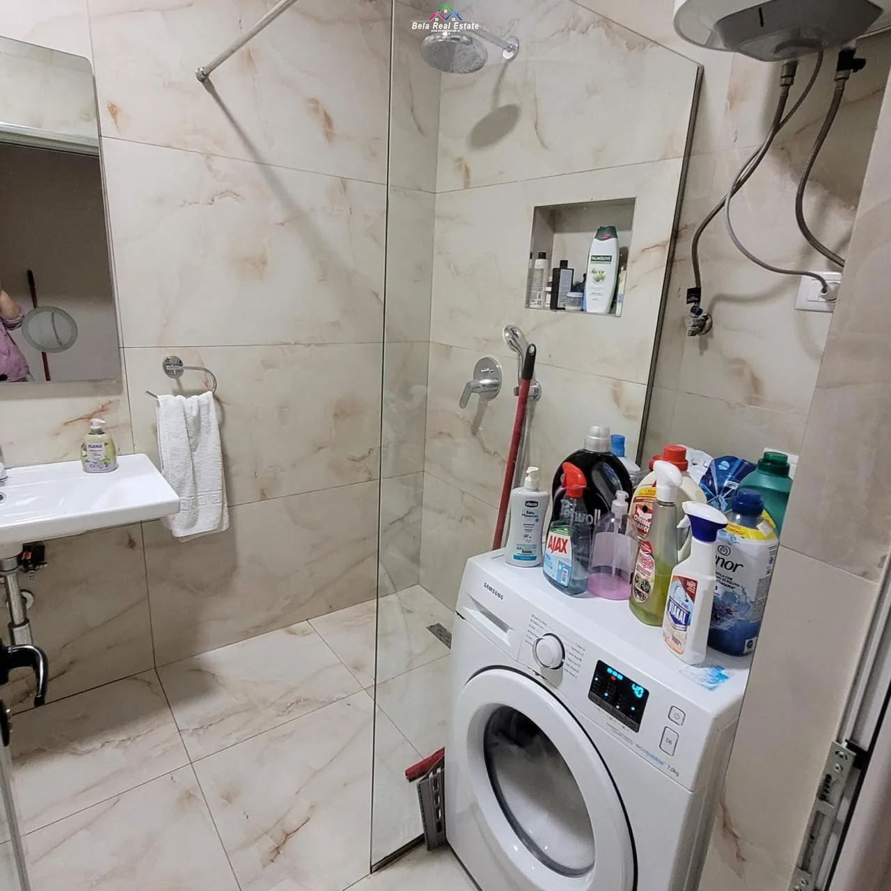 Apartament me Qera 2+1 tek Ish Fusha e Aviacionit (ID B2201699) Tirane