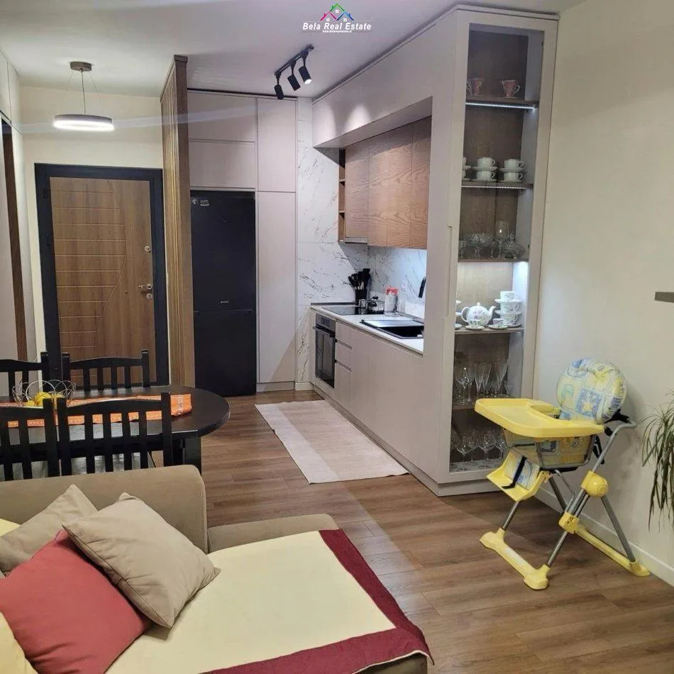 Apartament me Qera 2+1 tek Ish Fusha e Aviacionit (ID B2201699) Tirane