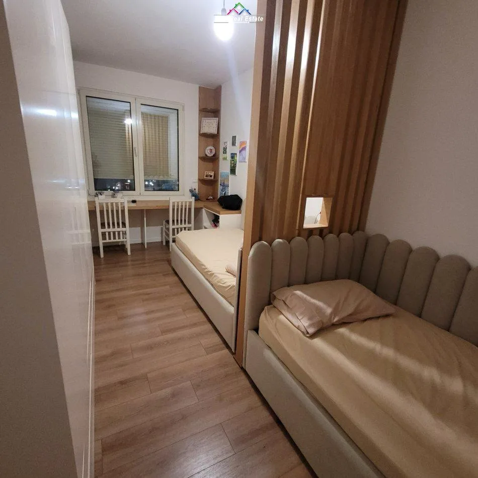 Apartament me Qera 2+1 tek Ish Fusha e Aviacionit (ID B2201699) Tirane