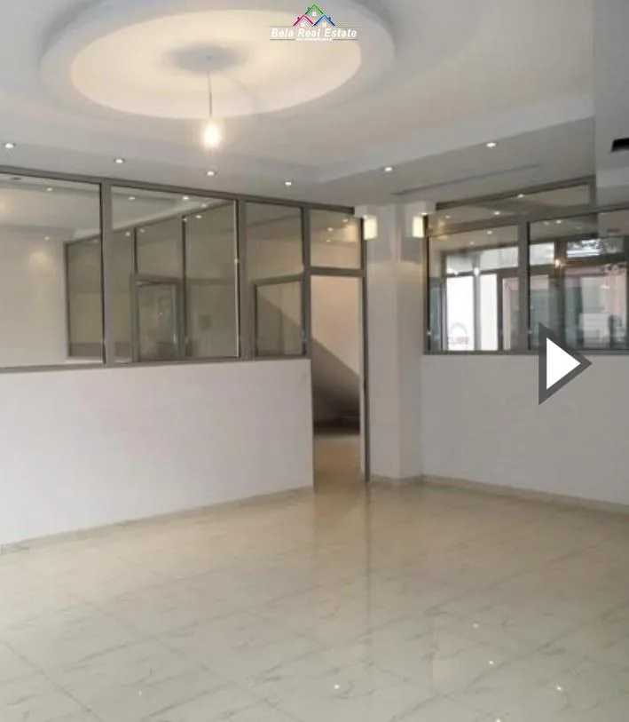 Zyre Me Qera Tek Selvia (ID BZ2503) Tirane