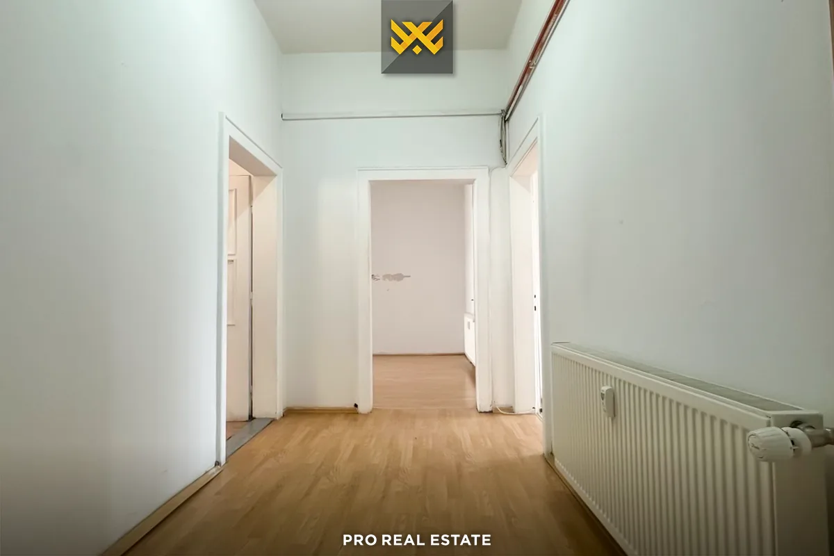 Zyrë 85m² me #QIRA në Qendër