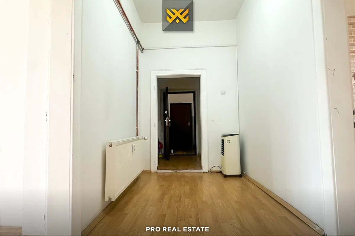 Zyrë 85m² me #QIRA në Qendër
