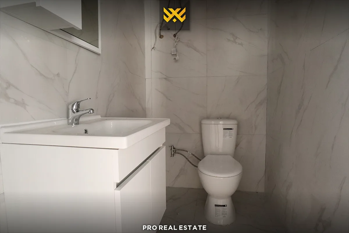 Lokal 317m² me #QIRA në Fushë Kosovë.