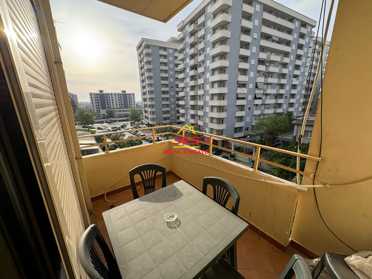 Jepet me qira apartament 2+1+2 përball shkollës “drita e dijes” , vlorë