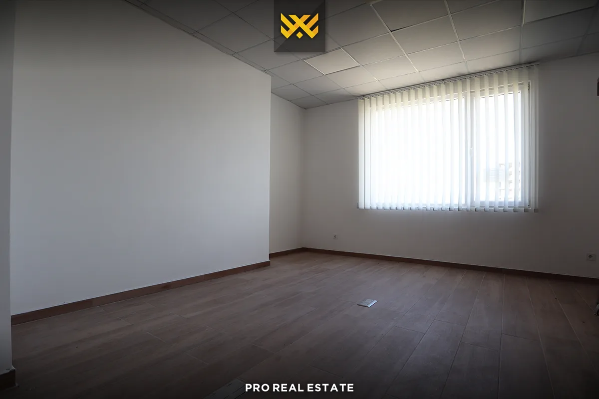 Zyrë 45m² me #QIRA te Prishtina e Re.