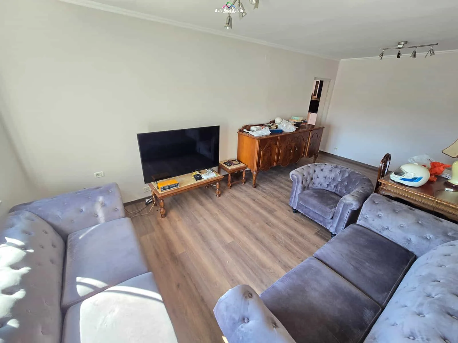 Apartament Ne Shitje 2+1 Ne Qender (ID B121215) Tirane