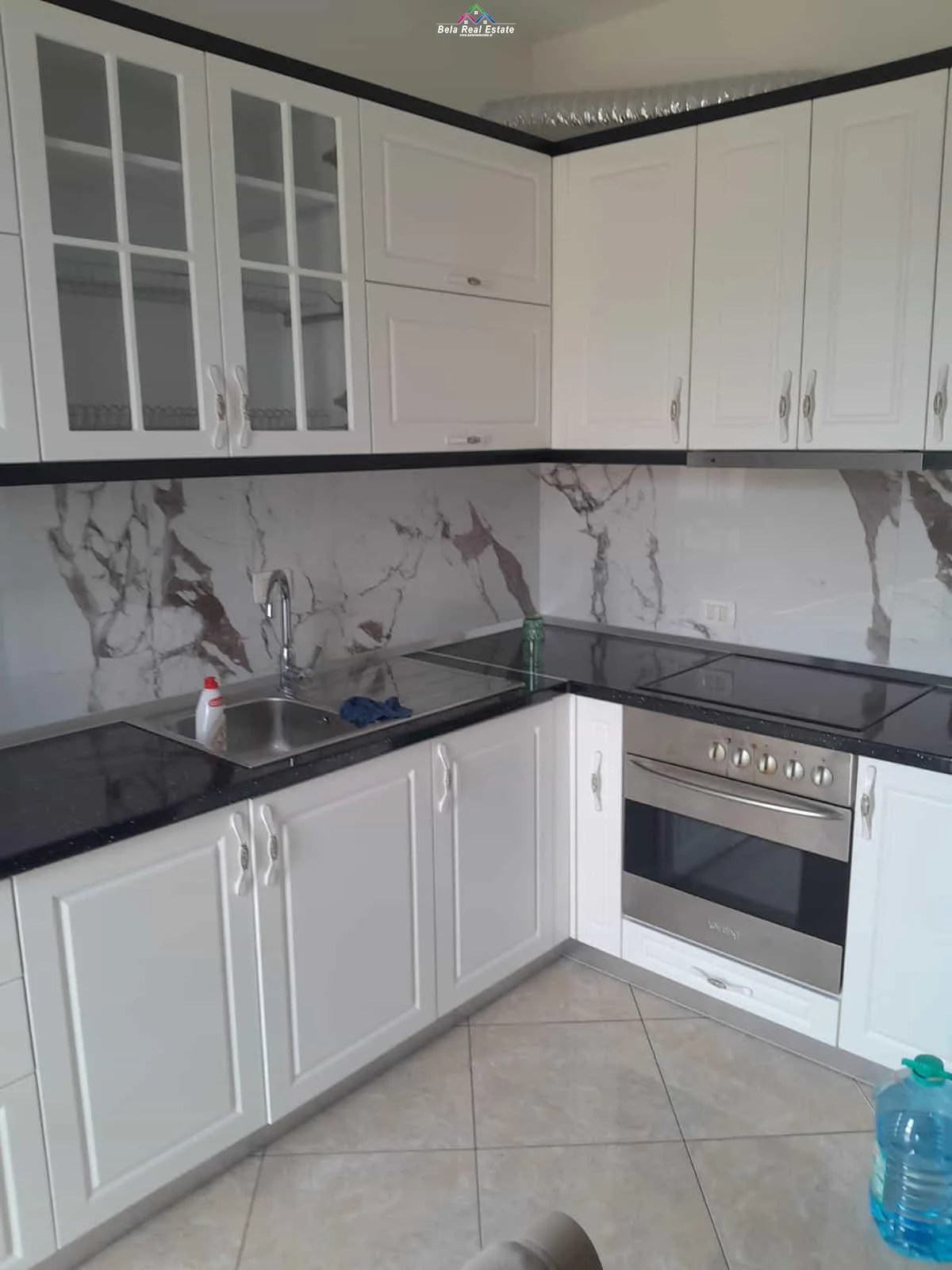 Apartament Me Qera 2+1+2 Tek Rruga e Kavajes (ID B2201226) Tirane