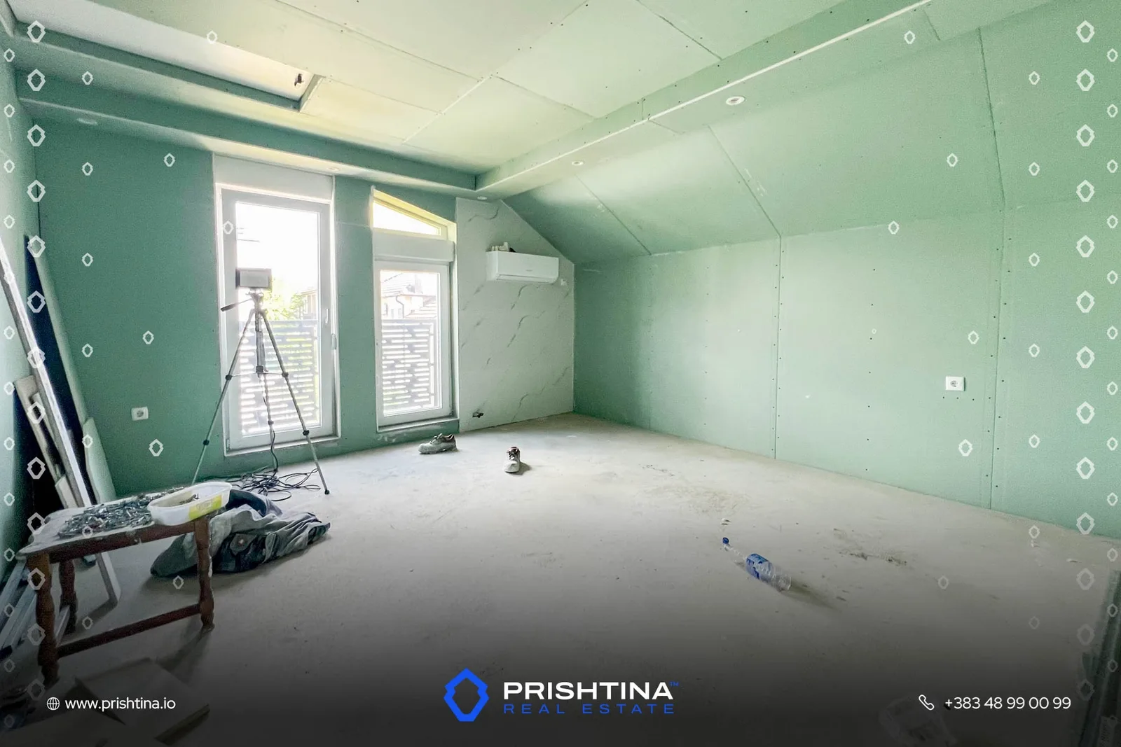 Shtëpi me qira 400m² + 5 ari oborr në Dragodan