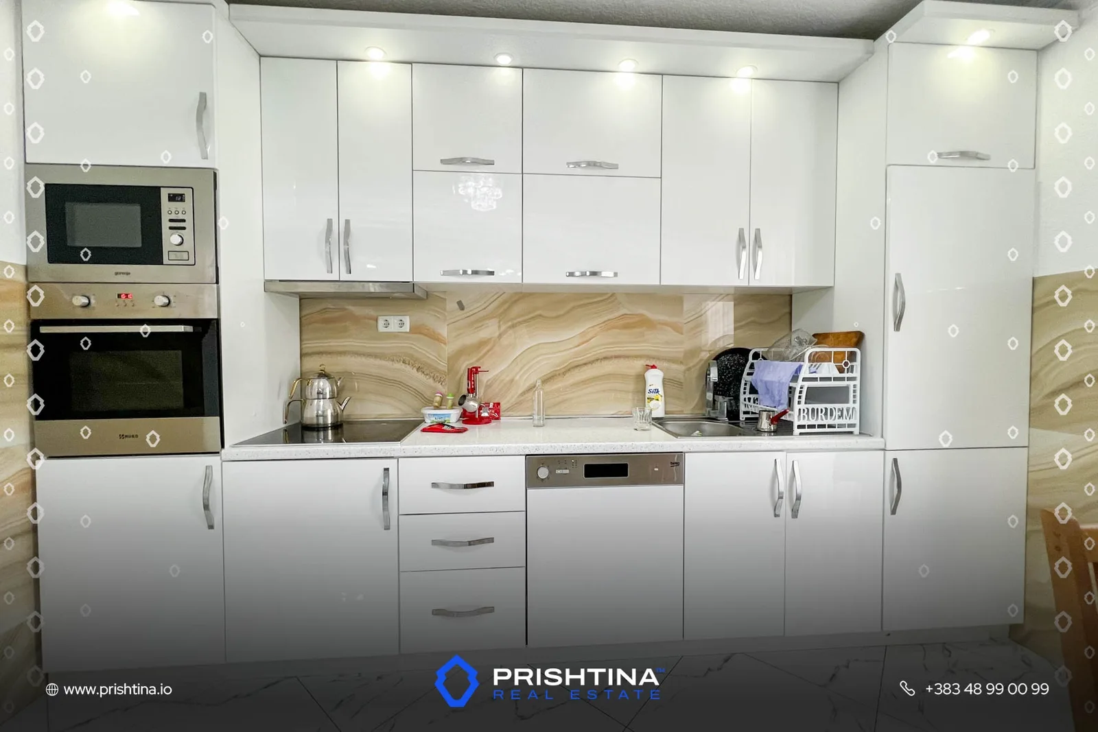 Shtëpi me qira 400m² + 5 ari oborr në Dragodan