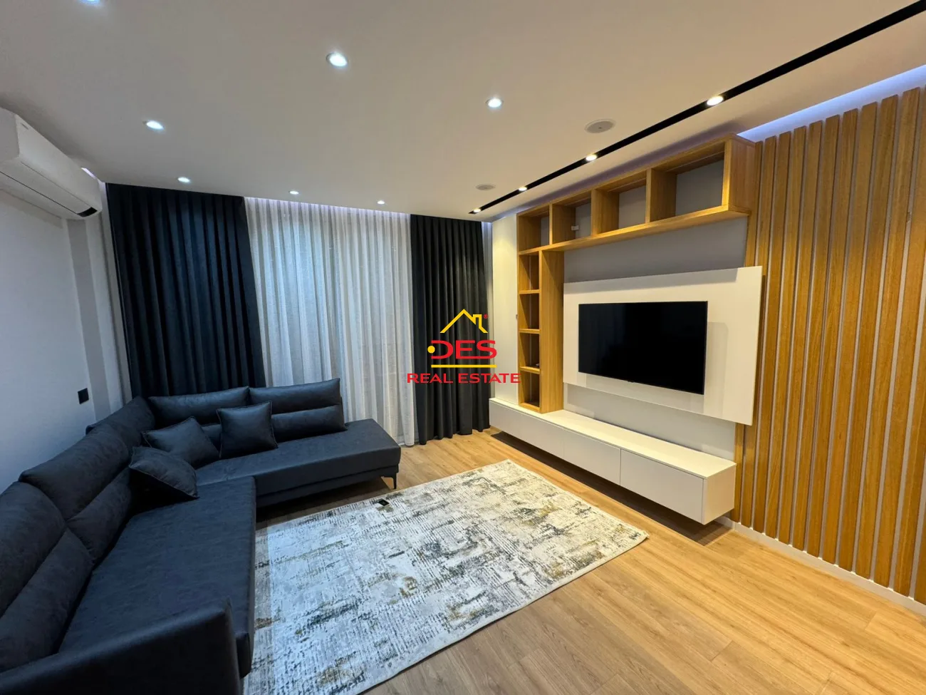 JEPET ME QIRA APARTAMENT LUKSOZ 1+1 TE “RRUGA E ÇIPAJVE”, VLORË. 📍 Pranë Jumbo