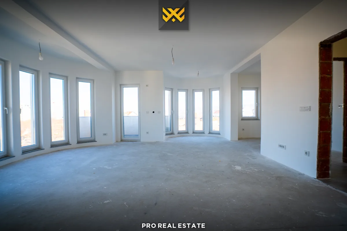 Objekt 800m² me #QIRA në Veternik.