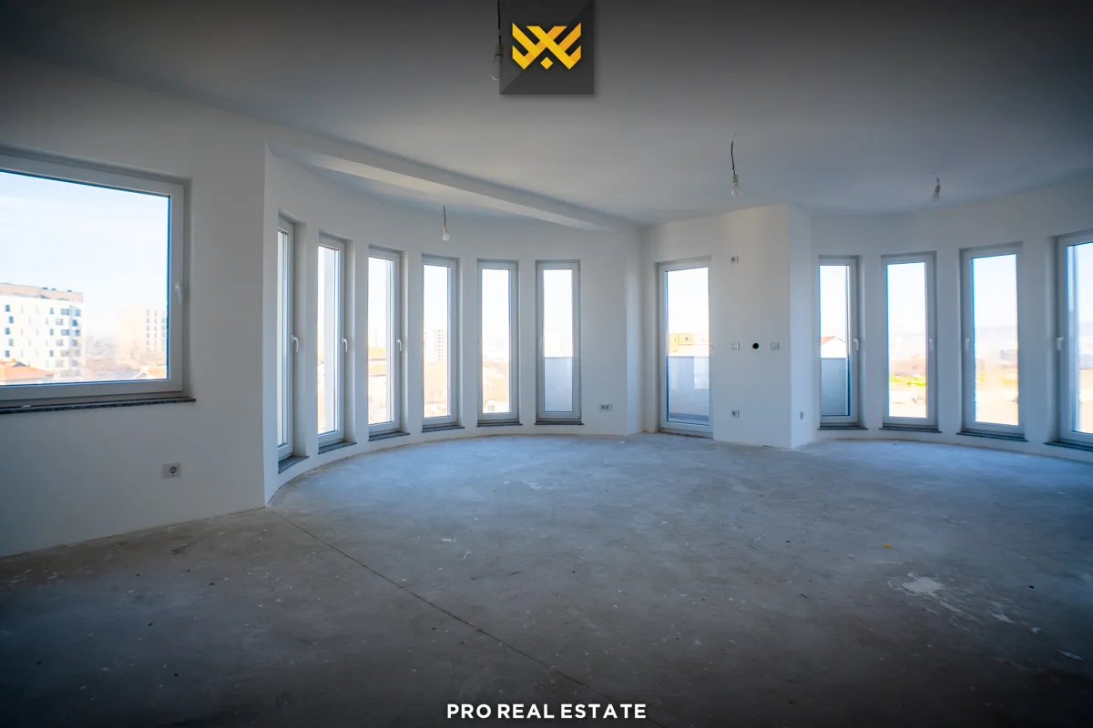 Objekt 800m² me #QIRA në Veternik.