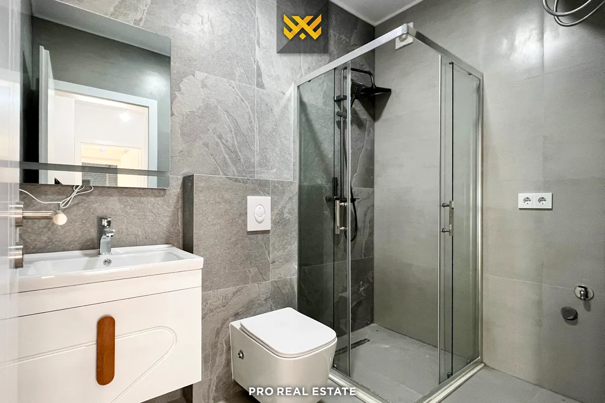Banesë / Zyrë 116m² me #QIRA te Rruga B