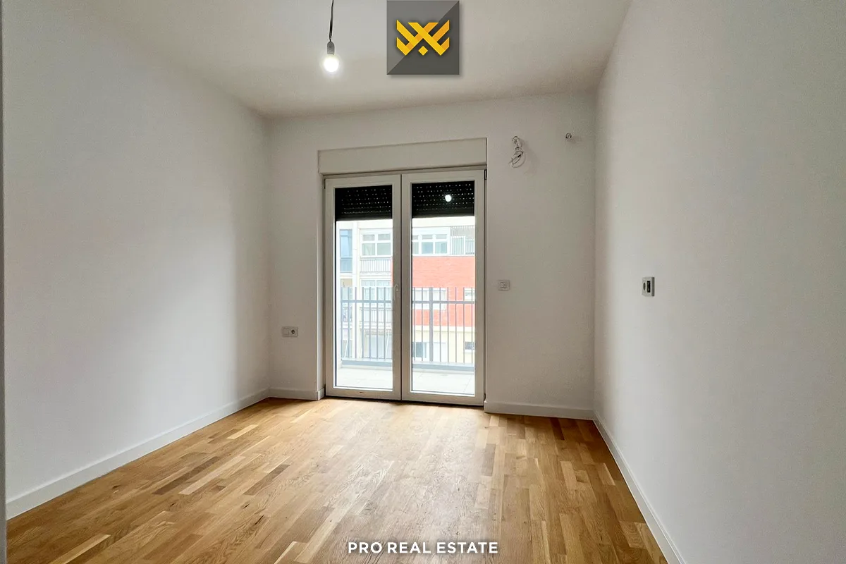 Banesë / Zyrë 116m² me #QIRA te Rruga B