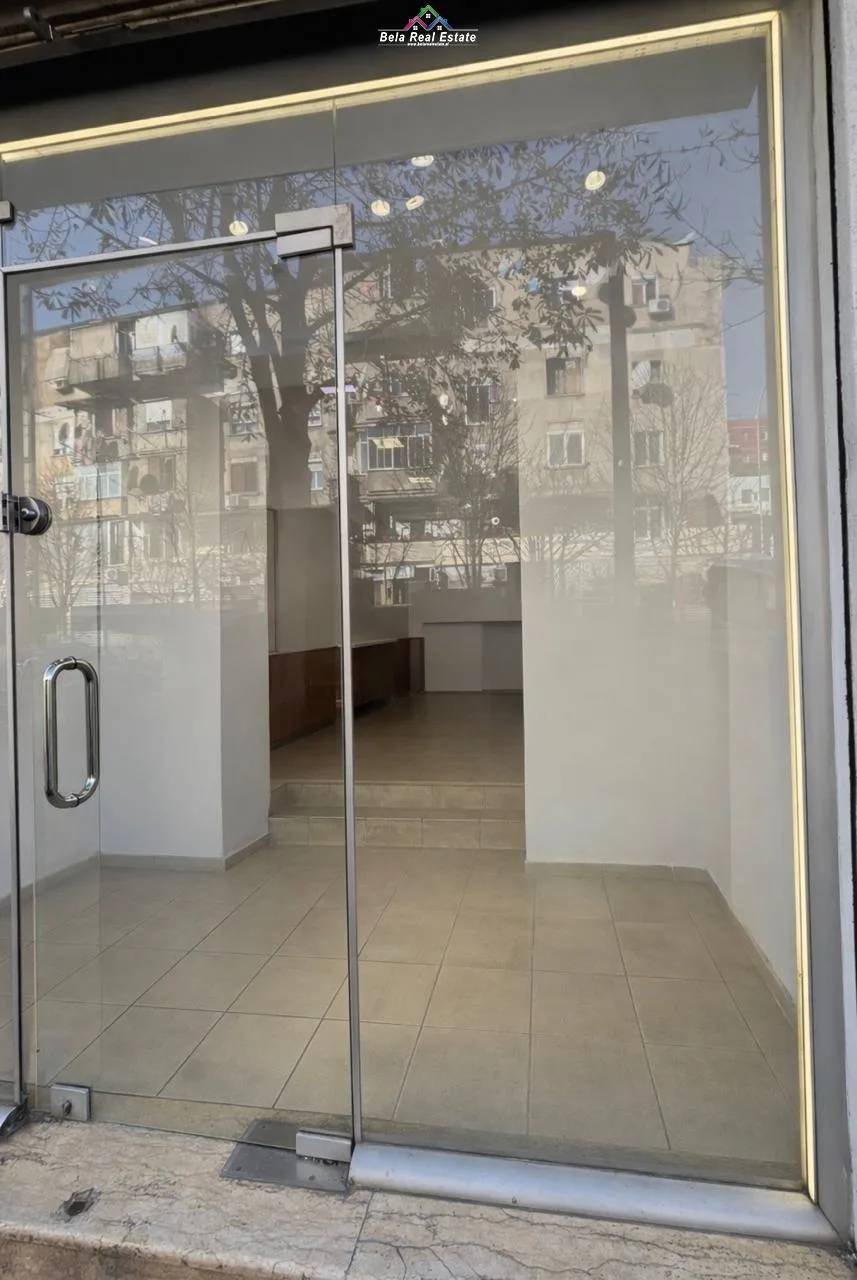 Dyqan Me Qera Tek Rruga E Barrikadave (ID BD21792) Tirane