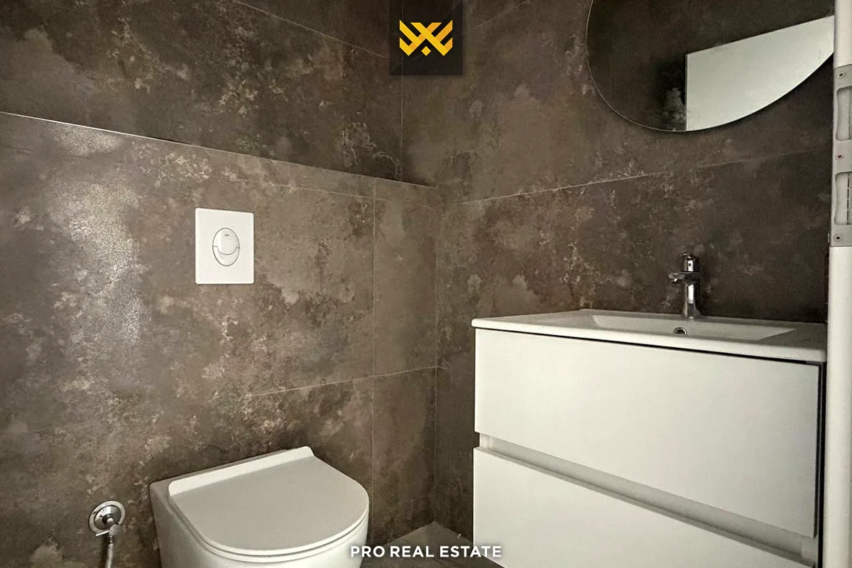 Banesë / Zyrë 118.86m² me #QIRA në Lakrishtë