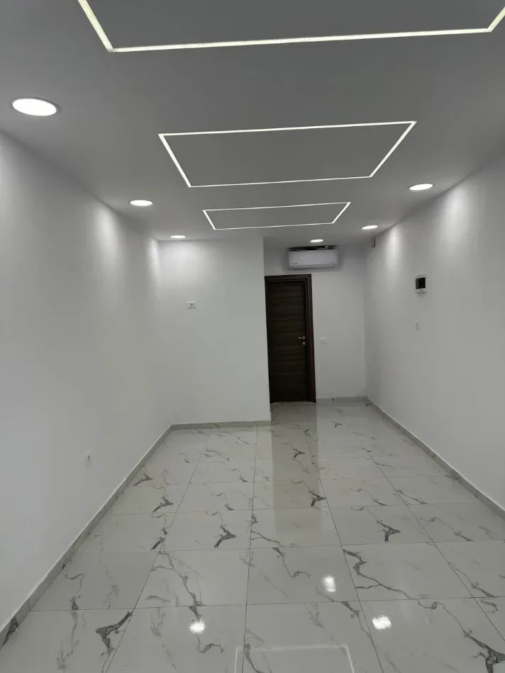 Dyqan me qera prane Rruges se Elbasanit (ID BD21914) Tirane