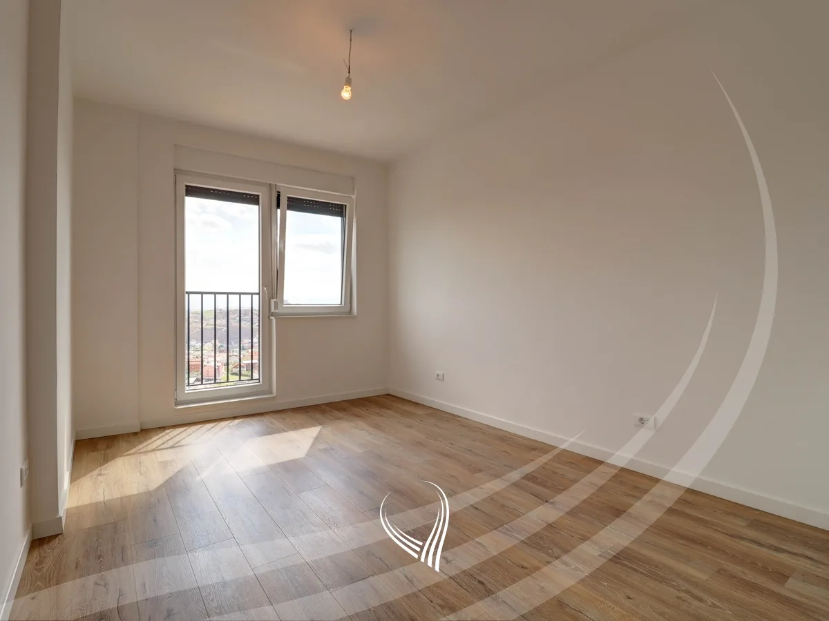 Zyre me 3 dhoma pune me qira në lagjen Mati 1 – Kodrina