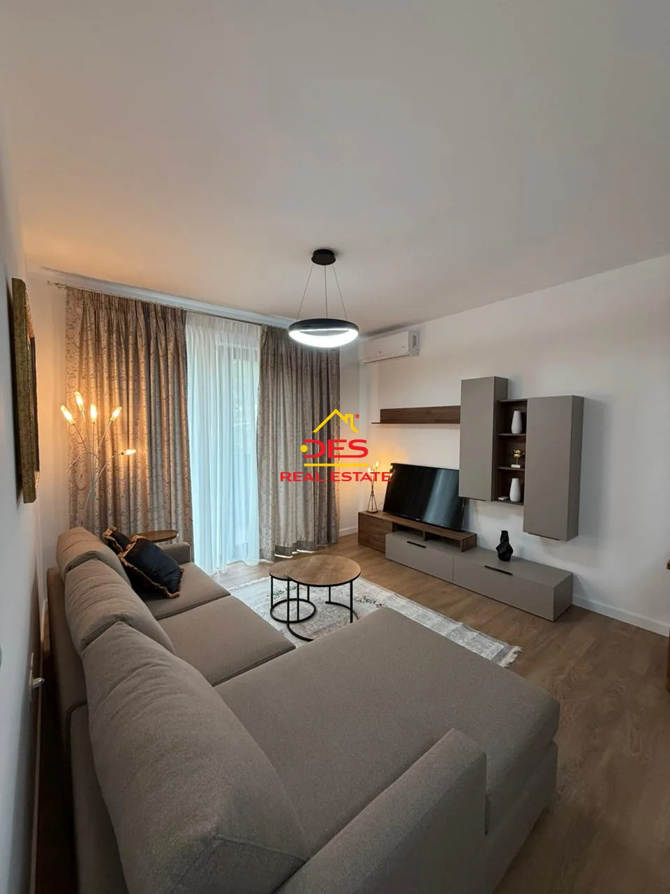 Jepet apartament 1+1 me qira në lungomare, vlorë.