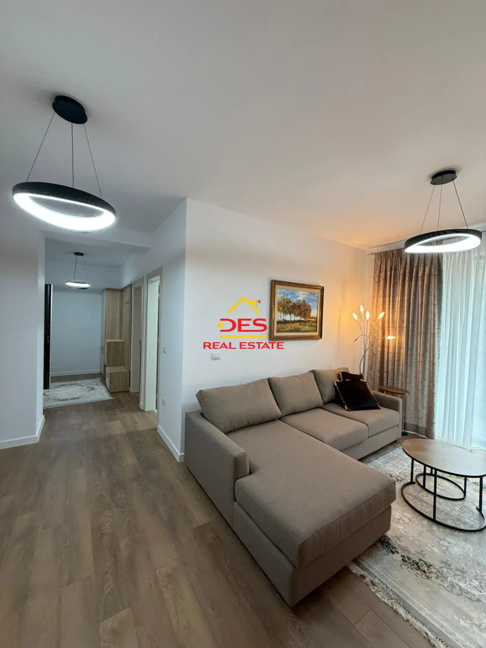 Jepet apartament 1+1 me qira në lungomare, vlorë.