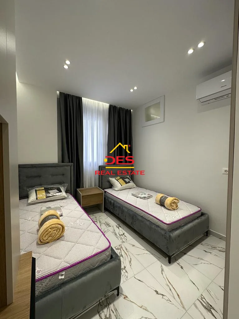Apartament 2+1 me qera në bulevard-skelë
