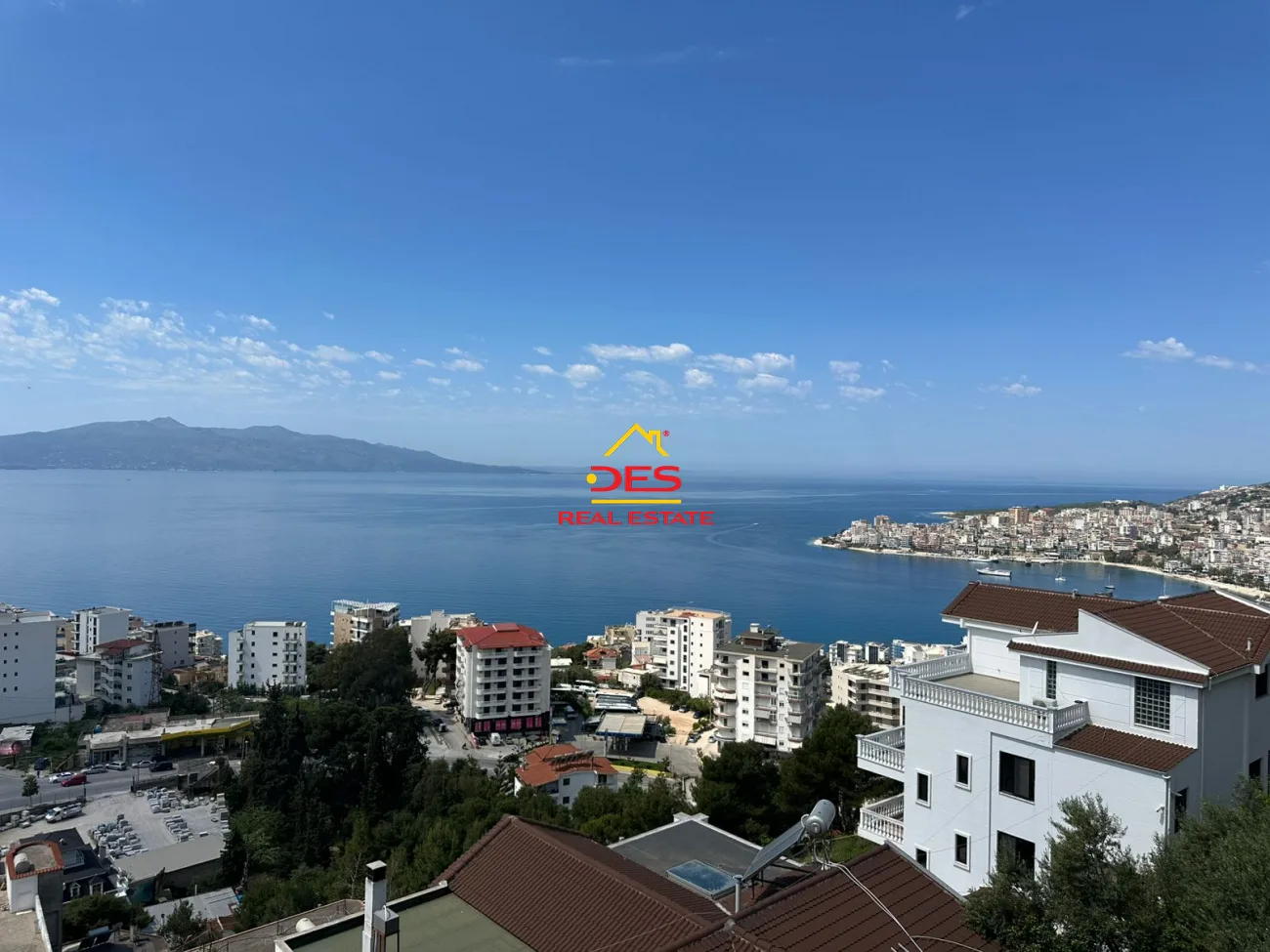 Shitet apartament 2+1 ne sarandë