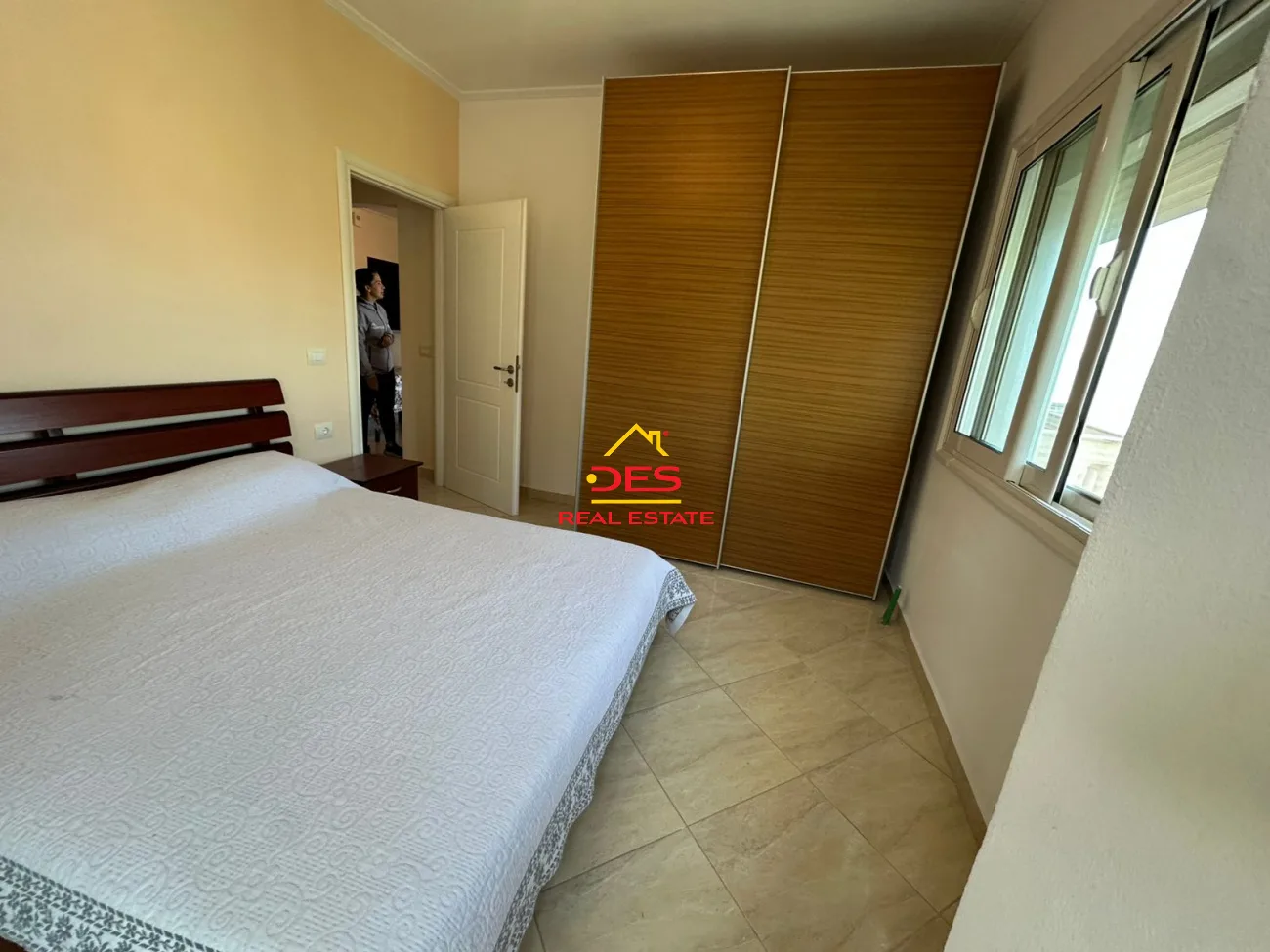 Shitet apartament 2+1 ne sarandë