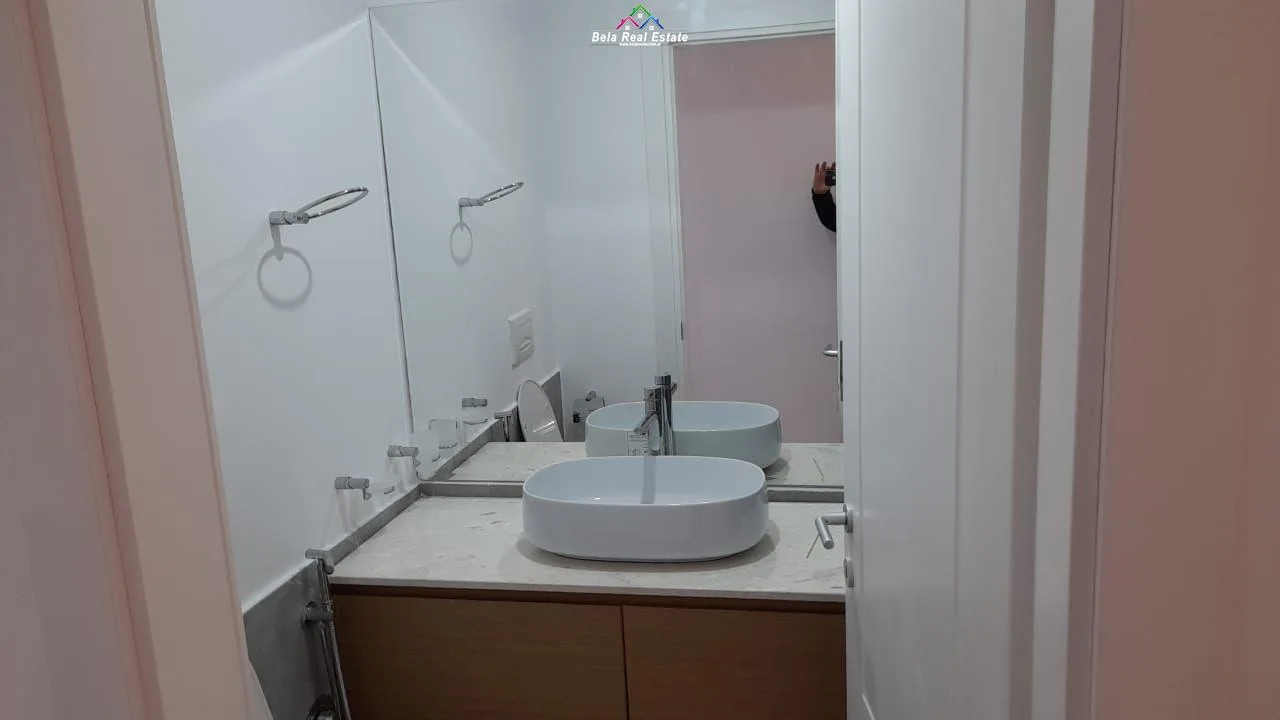 Vile 3-kateshe Ne Shitje Tek Vilat Gjermane(ID BV0121) Tirane