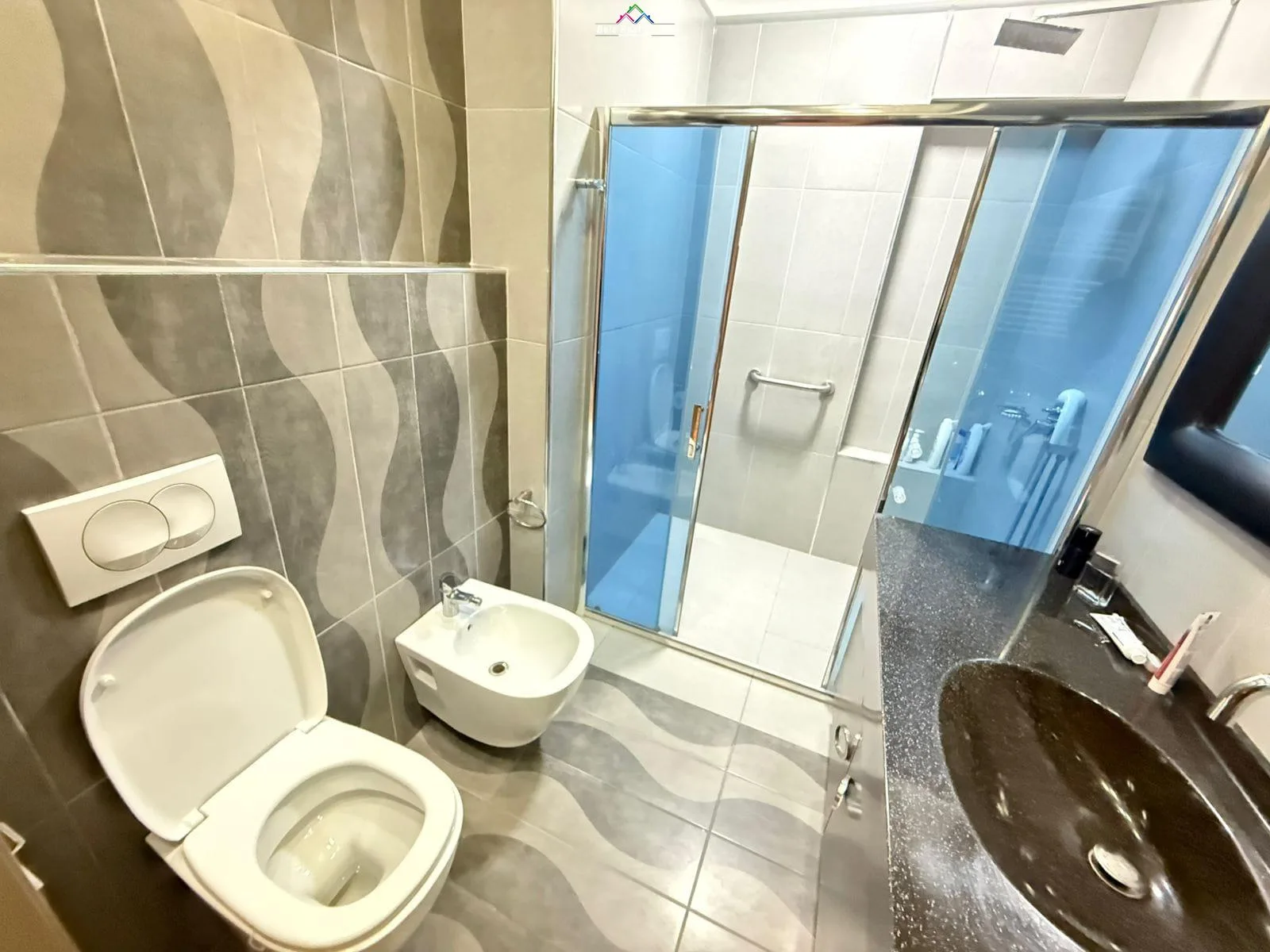 Apartament me qera 2+1 ne Myslym Shyr (ID B220141) Tirane