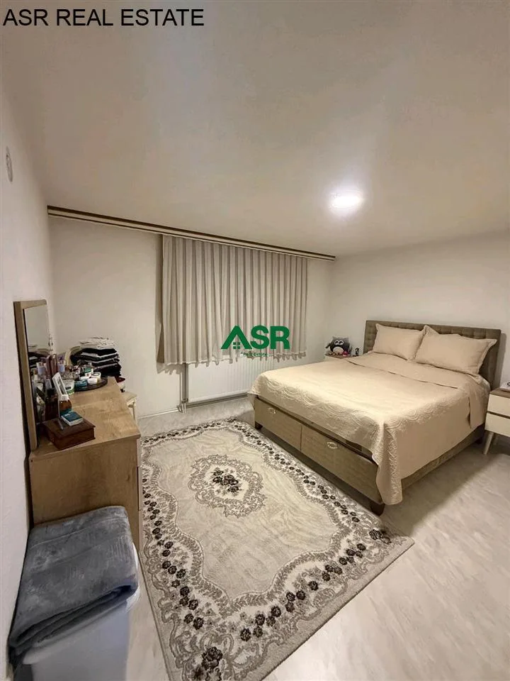 #ID:4014 Shtepi 200m2 me #qira në lagjen Emshir