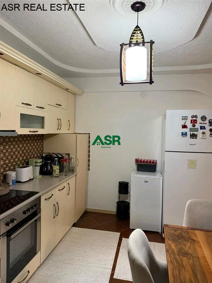 #ID:4014 Shtepi 200m2 me #qira në lagjen Emshir
