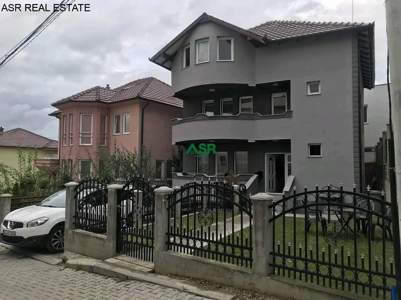 #ID:4014 Shtepi 200m2 me #qira në lagjen Emshir