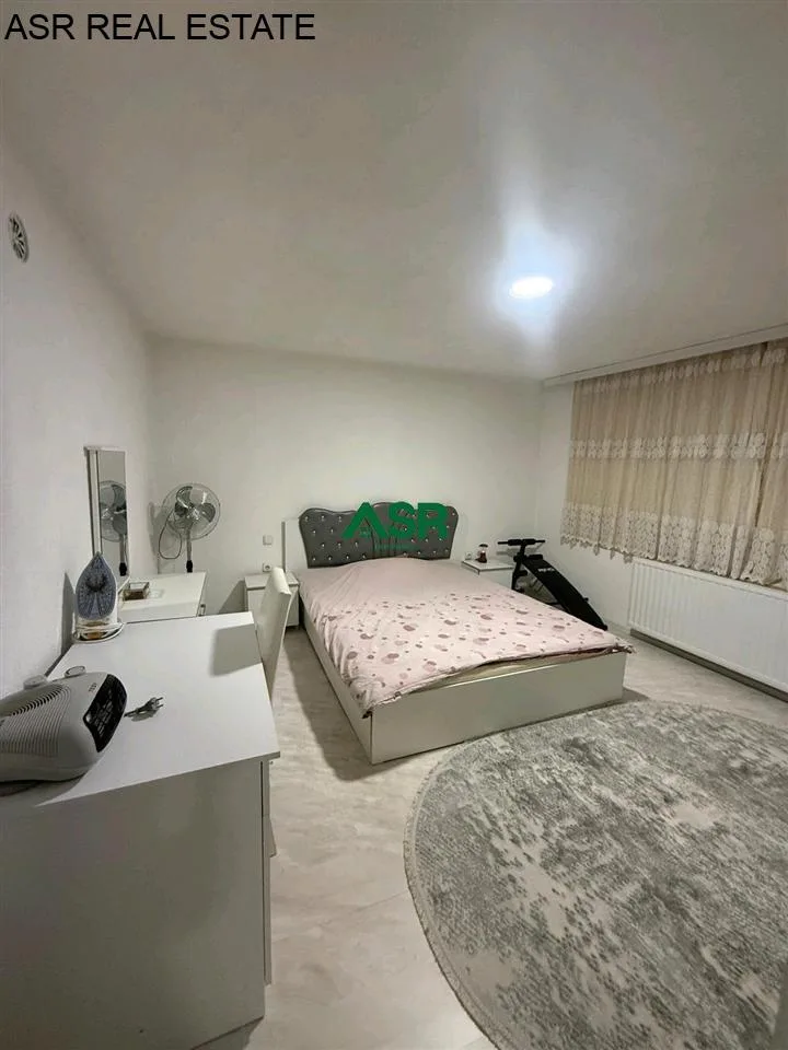 #ID:4014 Shtepi 200m2 me #qira në lagjen Emshir