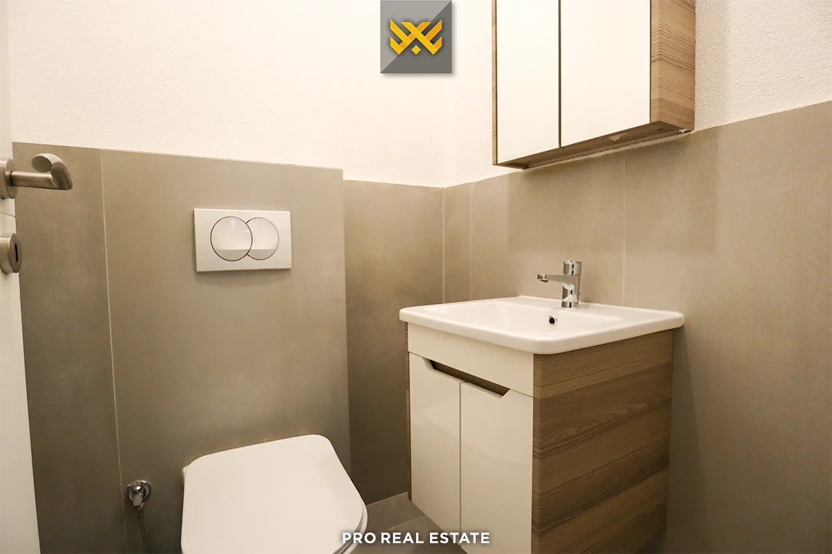 Banesë / Zyrë 85m² me #QIRA te Prishtina e Re