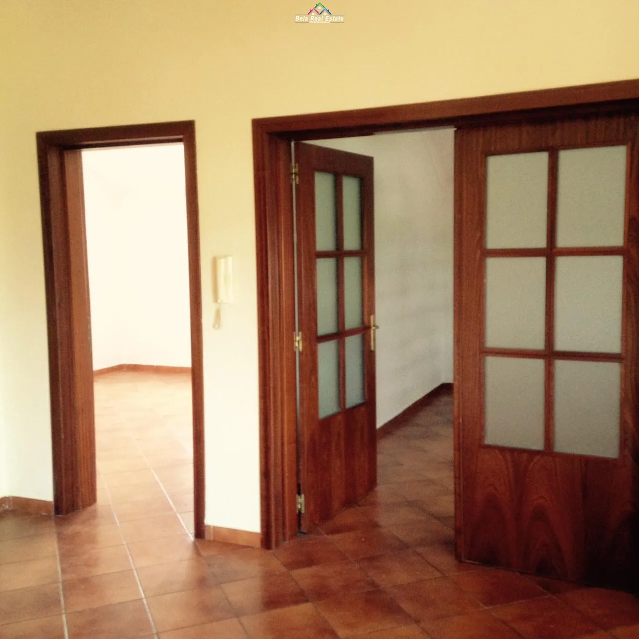 Kat Vile Me Qera 2+1 Tek Ish Tregu Elektrik (ID BV22271) Tirane