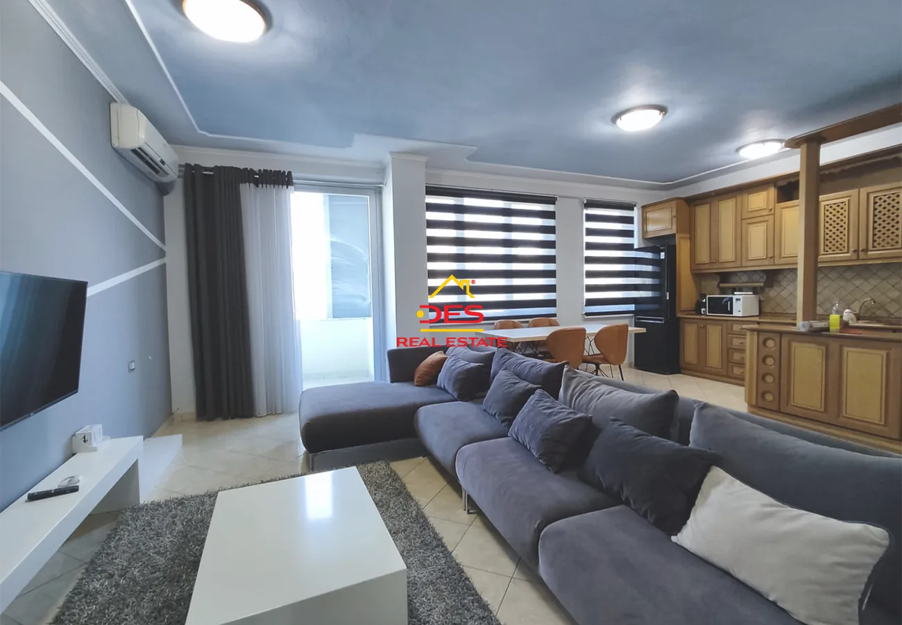 Jepet me qira apartament 3+1+2 per banim ose zyra, myslym shyri, tiranë