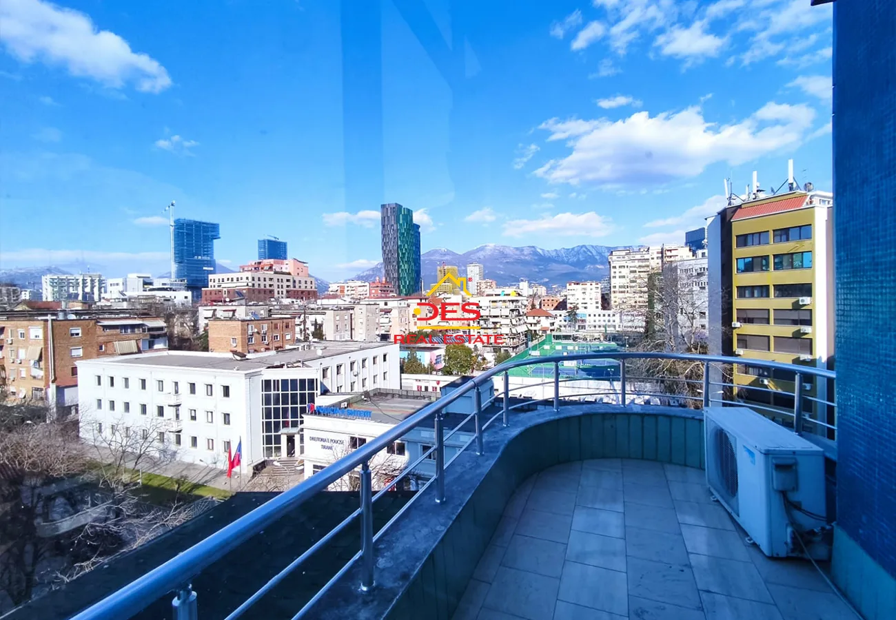 Jepet me qira apartament 3+1+2 per banim ose zyra, myslym shyri, tiranë