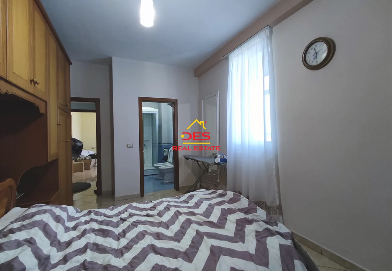 Jepet me qira apartament 3+1+2 per banim ose zyra, myslym shyri, tiranë