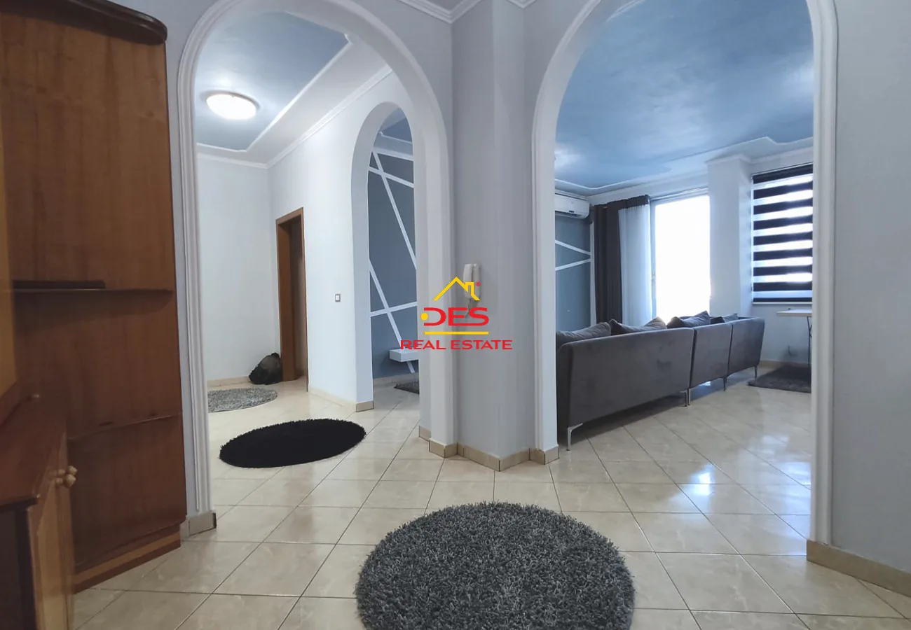 Jepet me qira apartament 3+1+2 per banim ose zyra, myslym shyri, tiranë