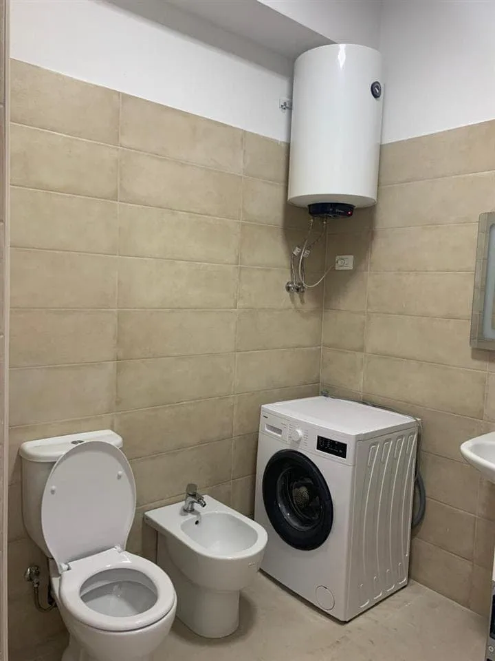 Apartament 2+1 Me Qera Tek Ali Demi (ID B220393) Tirane.