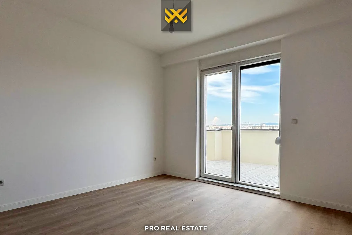 Banesë Penthouse 80.01m² + 31.72m²  për #SHITJE në Fushë Kosovë