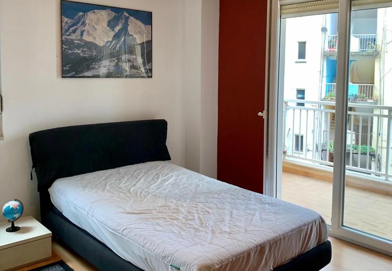 Jepet me qira super apartament 2+1+2 tek gjykata e lartë , tiranë